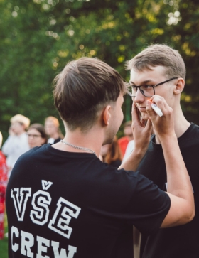 Info jako nikde jinde
